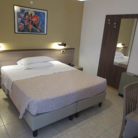 Hotel Armando' S Sulmona Esterno foto